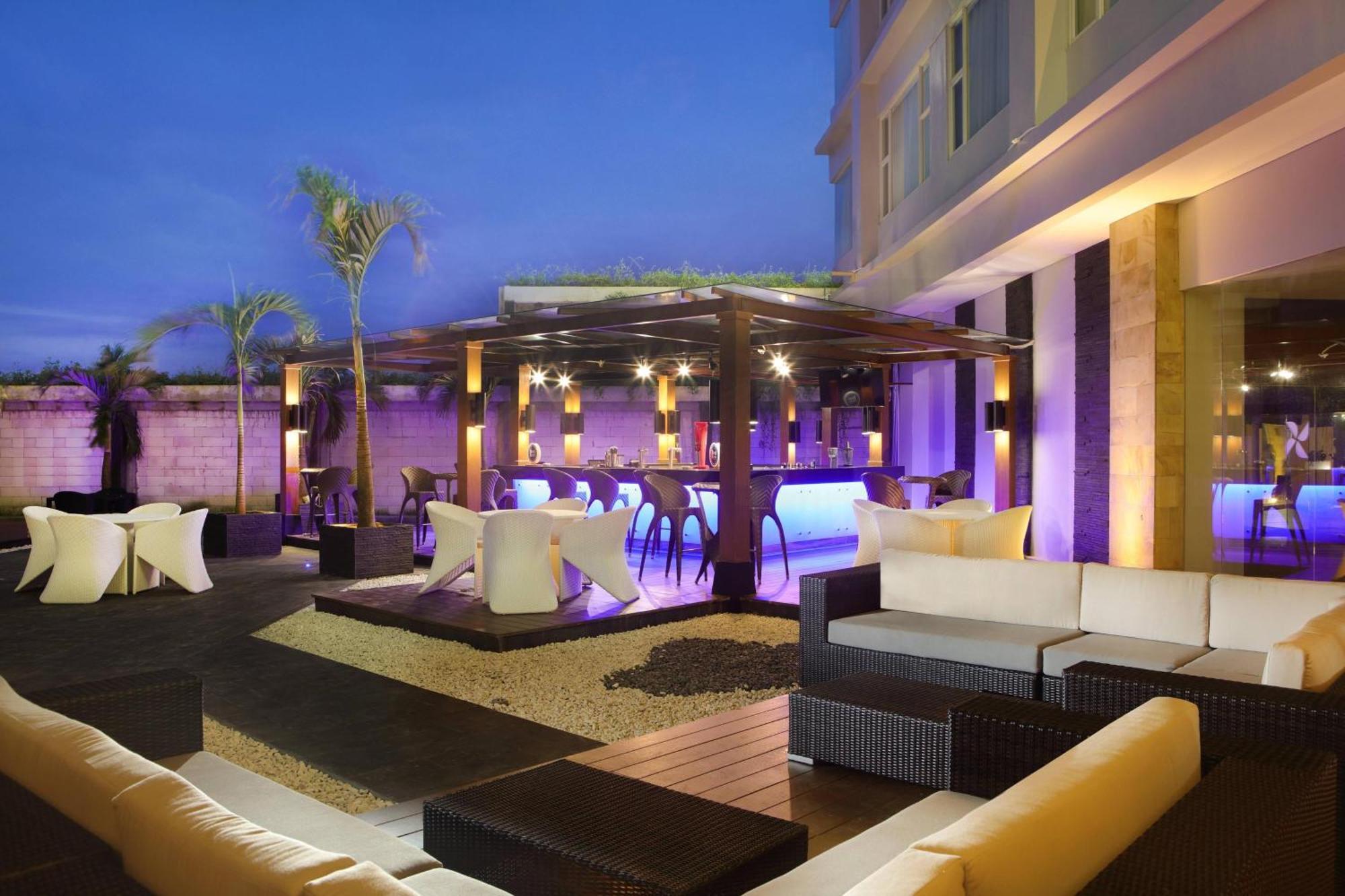 Four Points By Sheraton Manado Exterior photo
